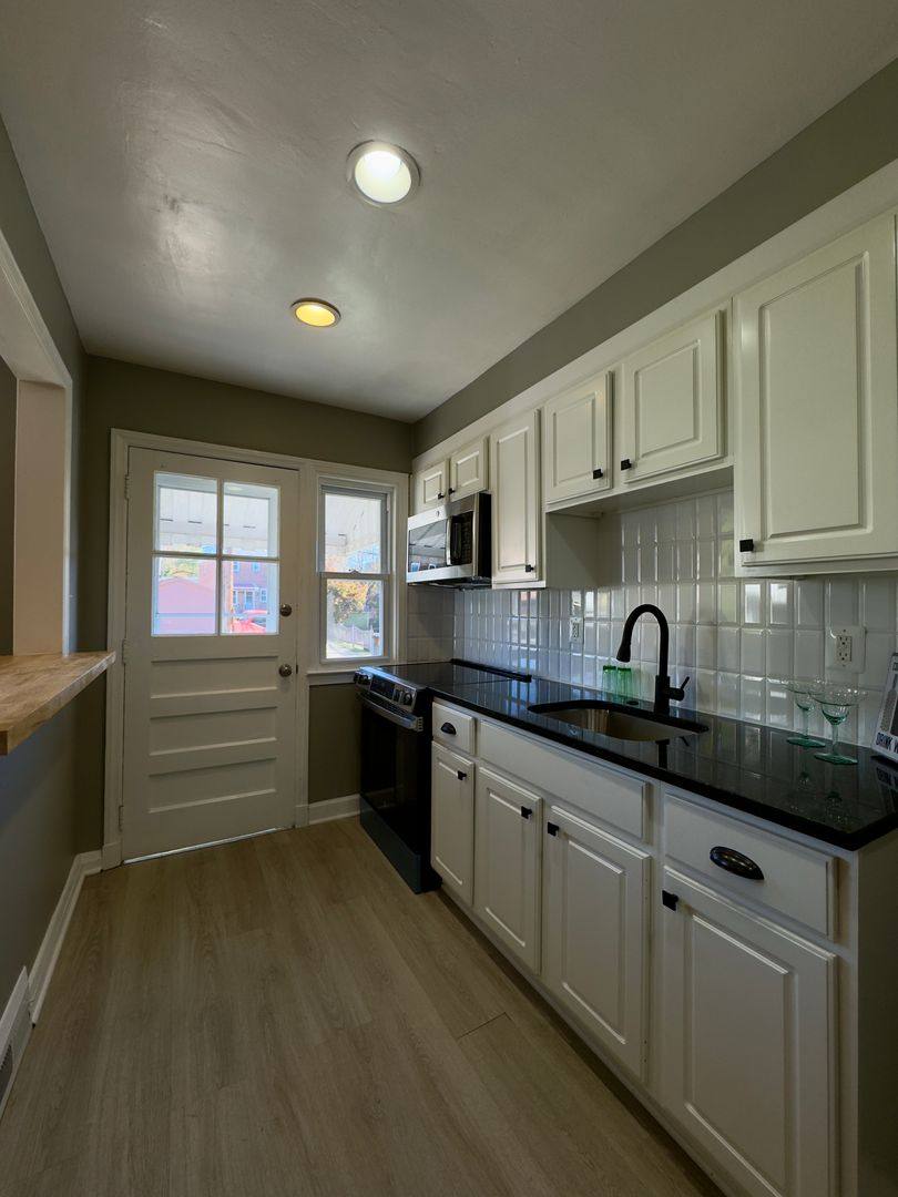 8535 Water Oak Rd, Parkville, MD 21234 - Townhouse for Rent - Image 7