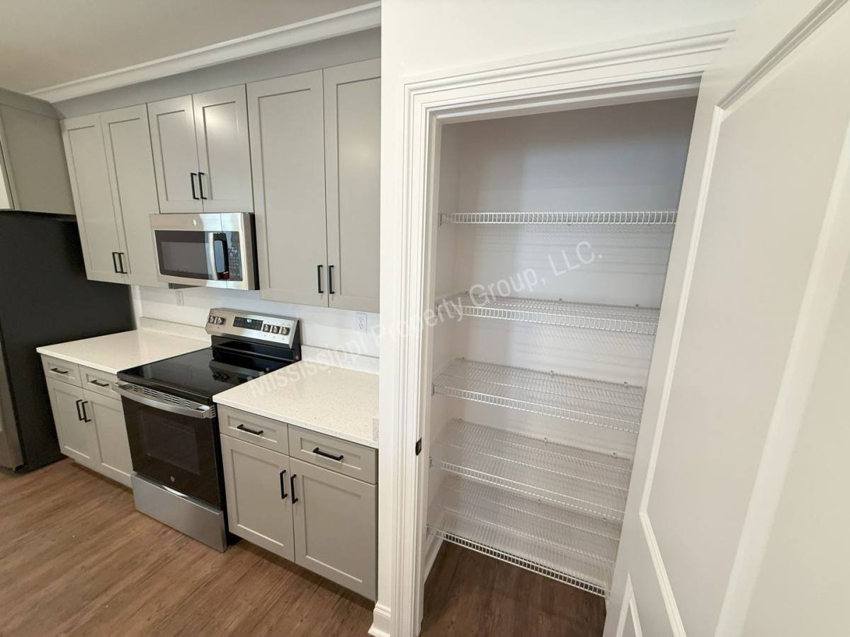616 Cottage Grove Circle, Oxford, MS 38655 - Townhouse for Rent - Image 7