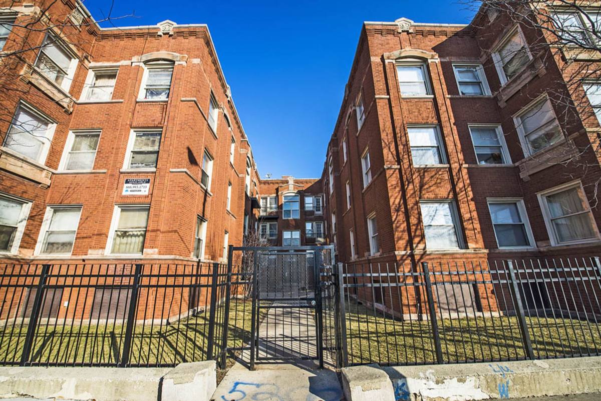 5236 W Harrison, Chicago, IL 60644 - Apartment for Rent - Image 1
