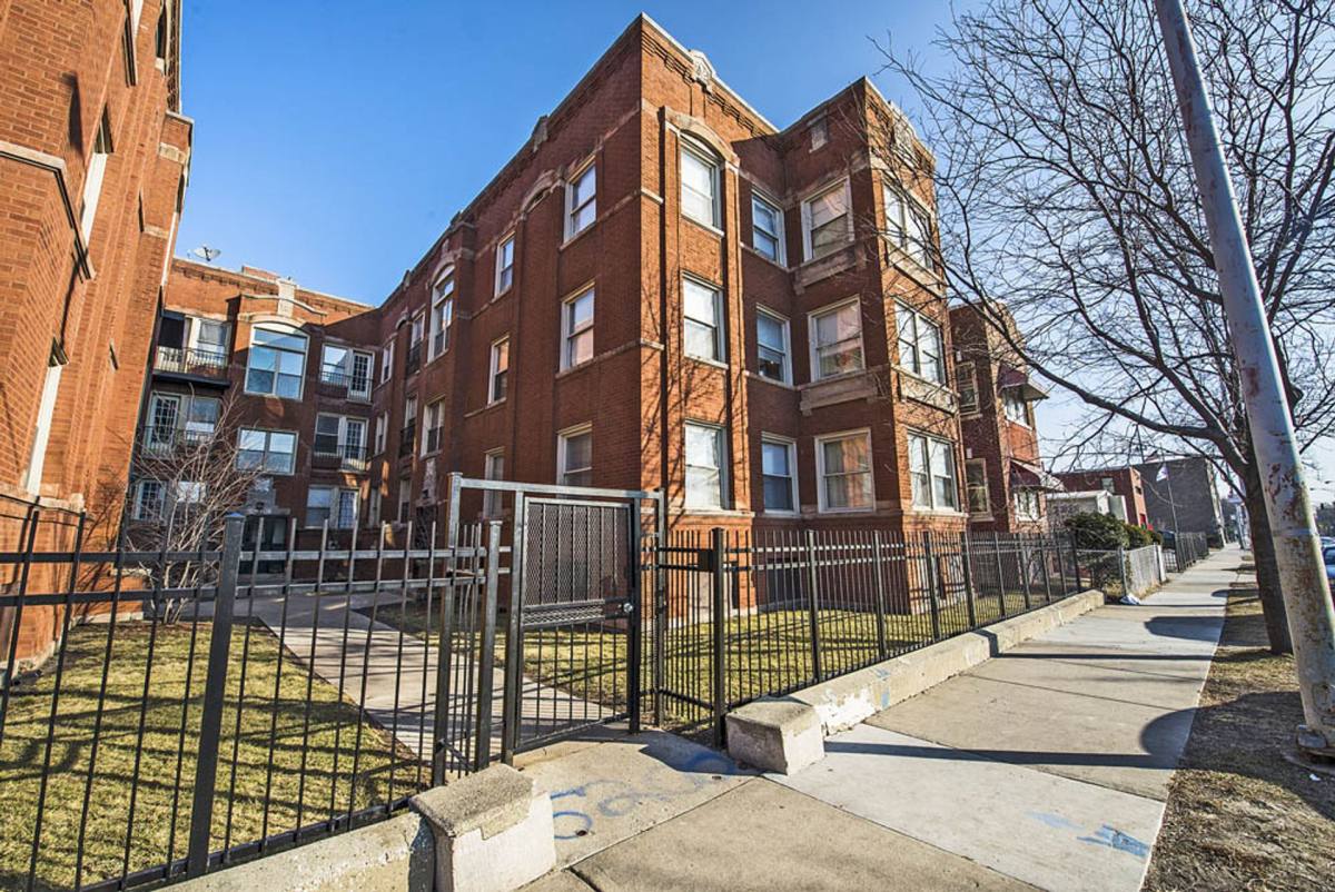 5236 W Harrison, Chicago, IL 60644 - Apartment for Rent - Image 3