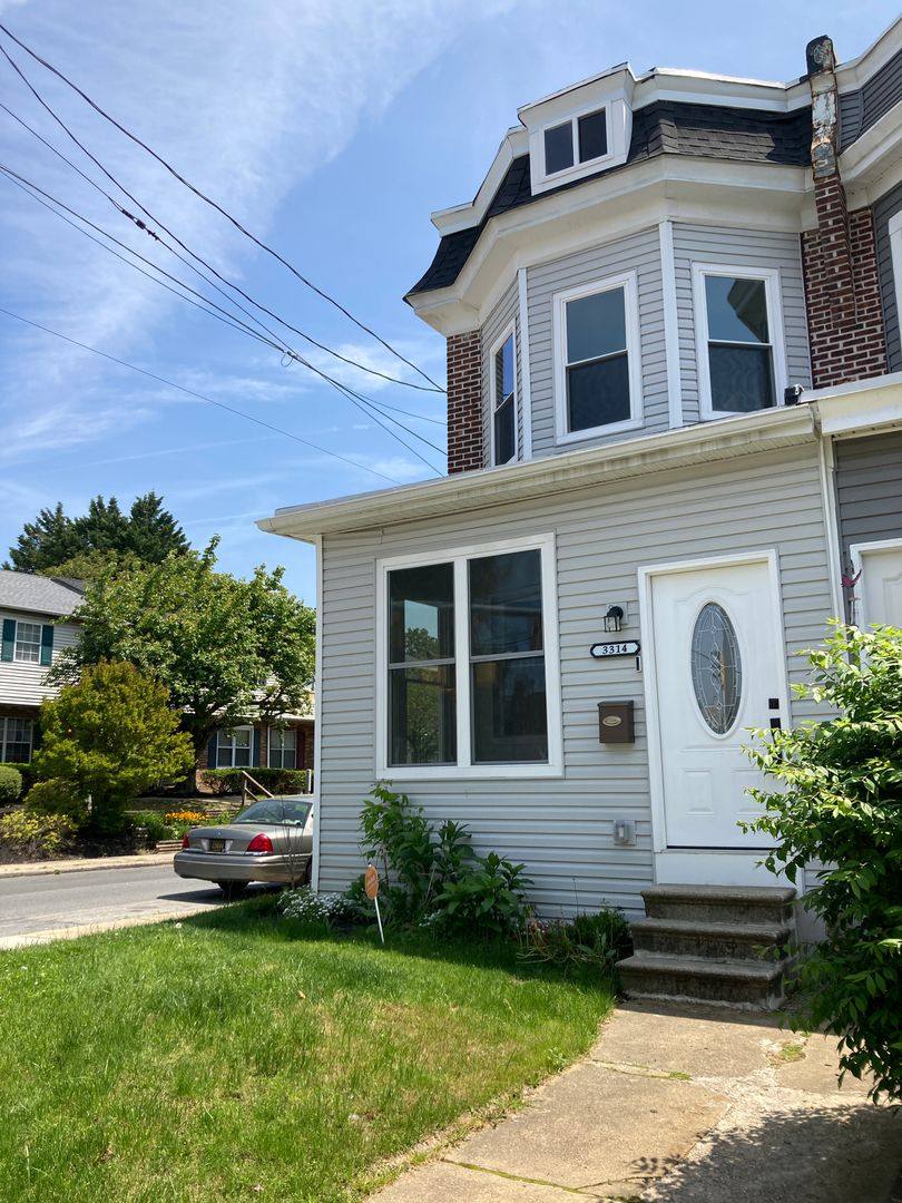 3314 Washington St, Wilmington, DE 19802 - Townhouse for Rent - Image 2