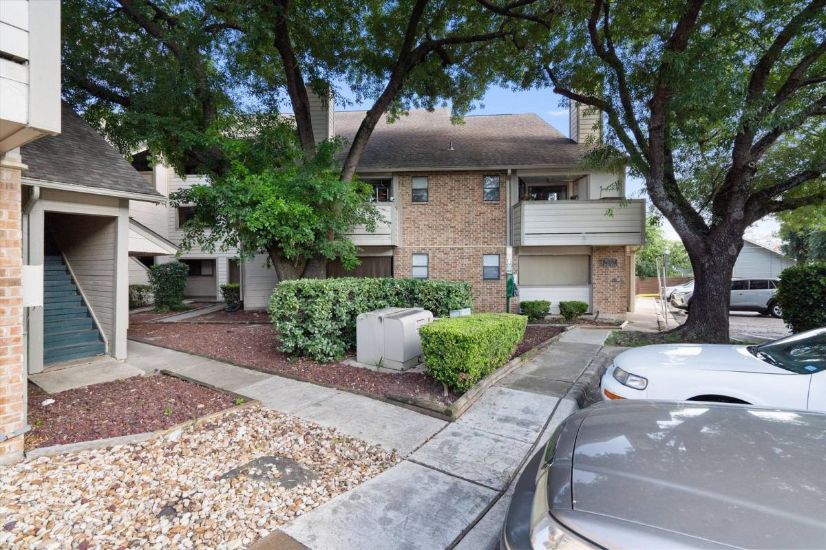 2500 Burleson Rd, Austin, TX 78741 - House for Rent - Image 5