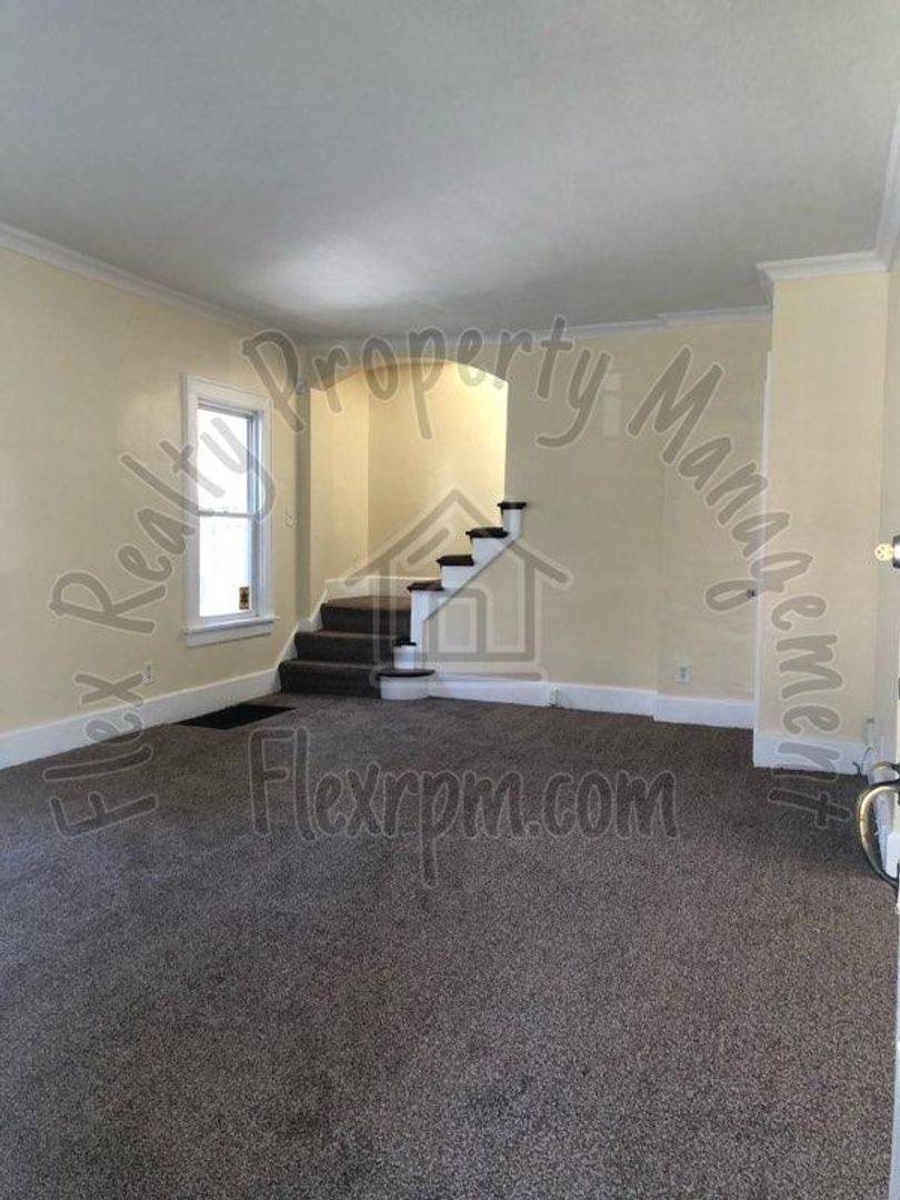 2054 Wyndhurst, Toledo, OH 43607 - House for Rent - Image 1