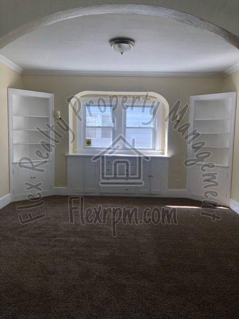 2054 Wyndhurst, Toledo, OH 43607 - House for Rent - Image 7