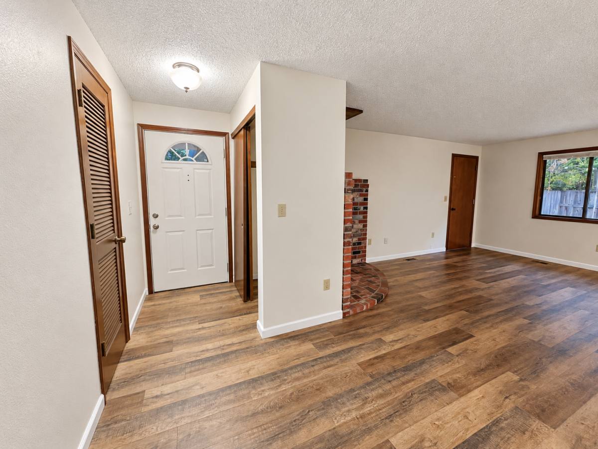 3428 SE 12th St, Gresham, OR 97080 - Townhouse for Rent - Image 5