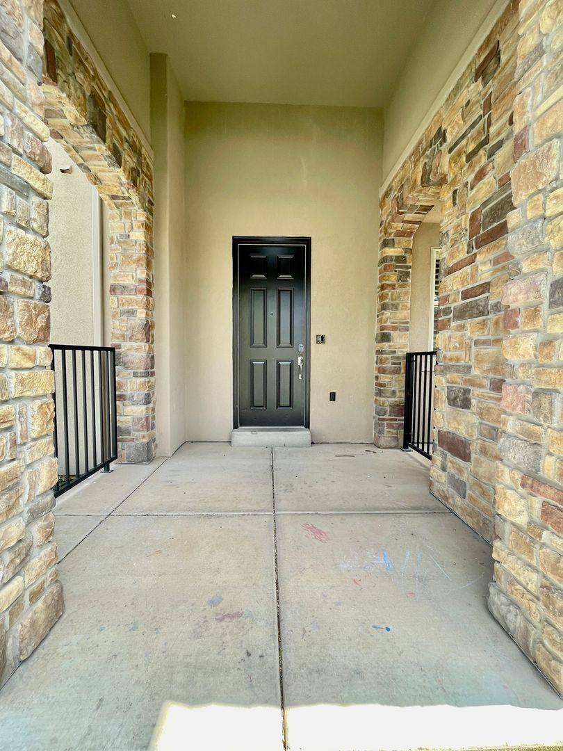 436 E Paris Dr, St. George, UT 84790 - House for Rent - Image 3