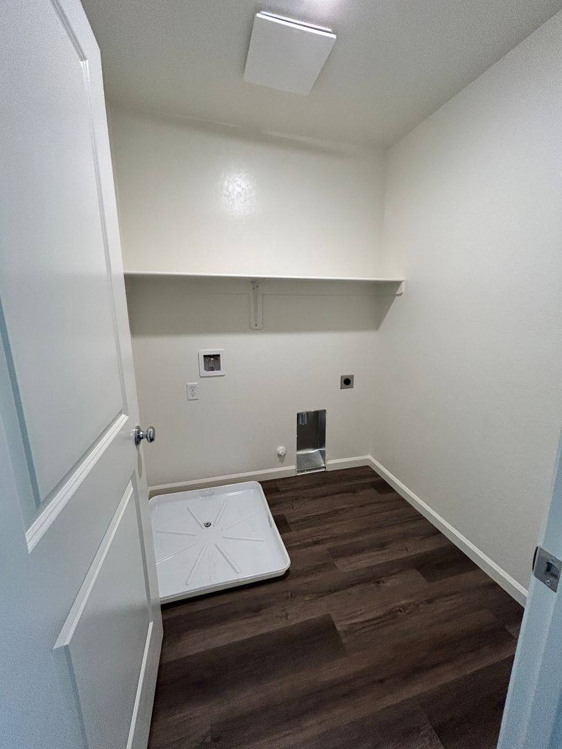 1773 Carson St, Hanford, CA 93230 - House for Rent - Image 7