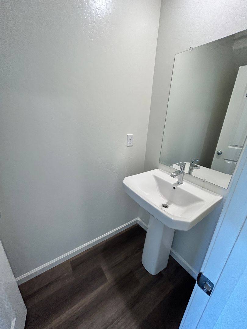 1773 Carson St, Hanford, CA 93230 - House for Rent - Image 5