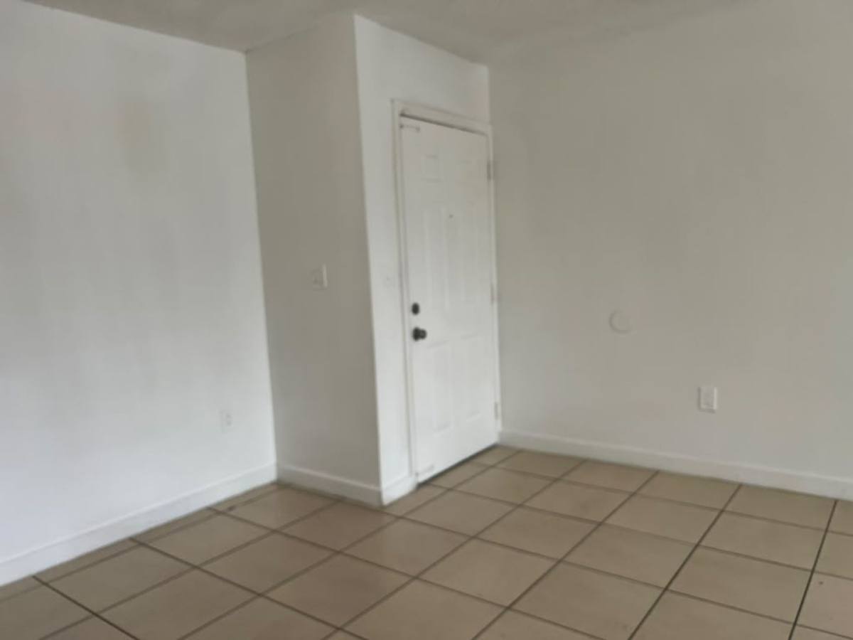 1020 NW 7 Ave, Miami, FL 33136 - Apartment for Rent - Image 4