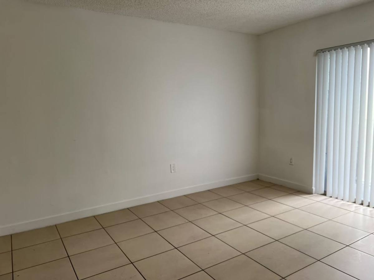 1020 NW 7 Ave, Miami, FL 33136 - Apartment for Rent - Image 3