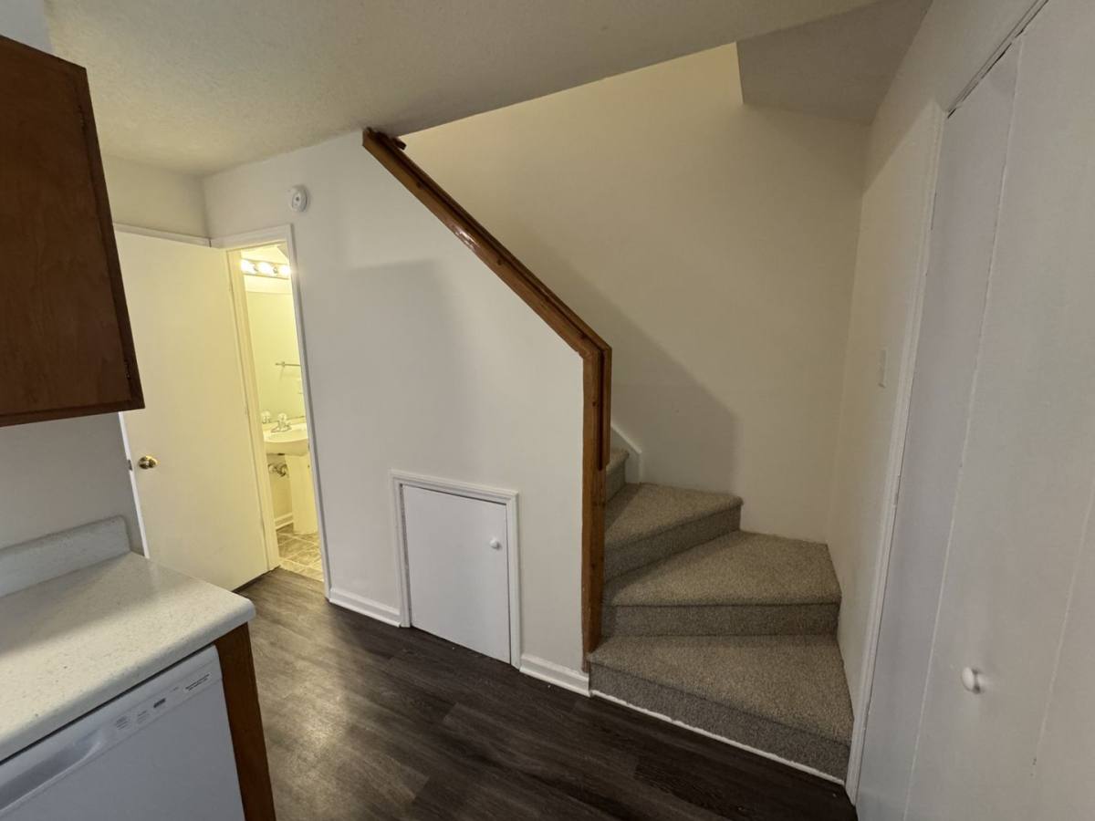 2902 Faversham Place, Raleigh, NC 27604 - Townhouse for Rent - Image 9
