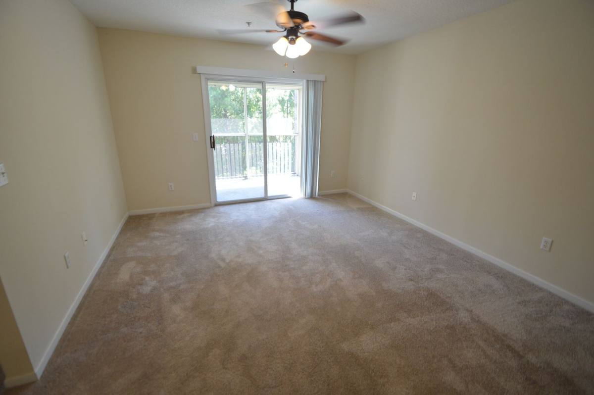 737 Crest Pines Dr #634, Orlando, FL 32828 - Apartment for Rent - Image 2
