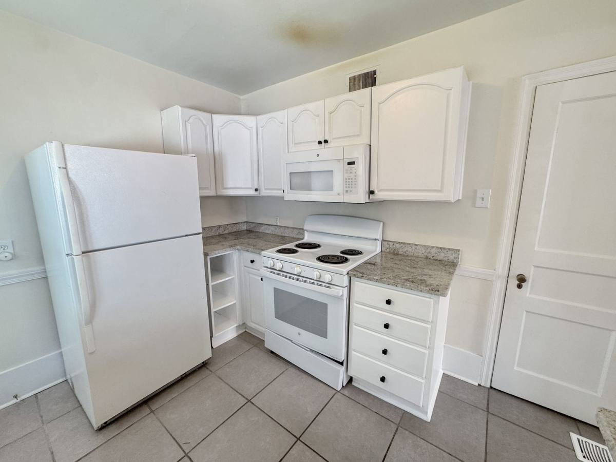 18 S Alicia, Memphis, TN 38111 - House for Rent - Image 10