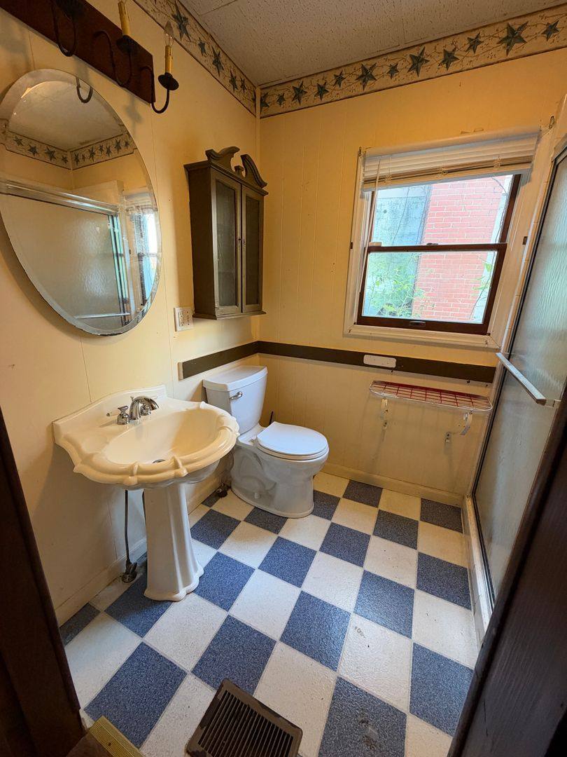 425 Fourth St, Monongahela, PA 15063 - Apartment for Rent - Image 9