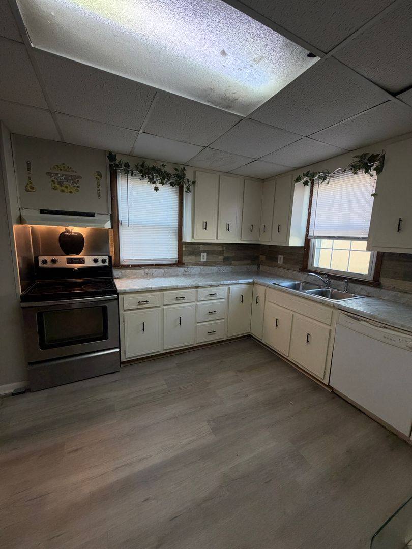 425 Fourth St, Monongahela, PA 15063 - Apartment for Rent - Image 3