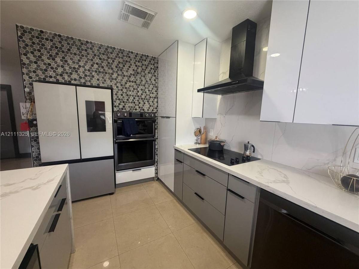 18172 SW 108th Path, Miami, FL 33157 - Townhouse for Rent