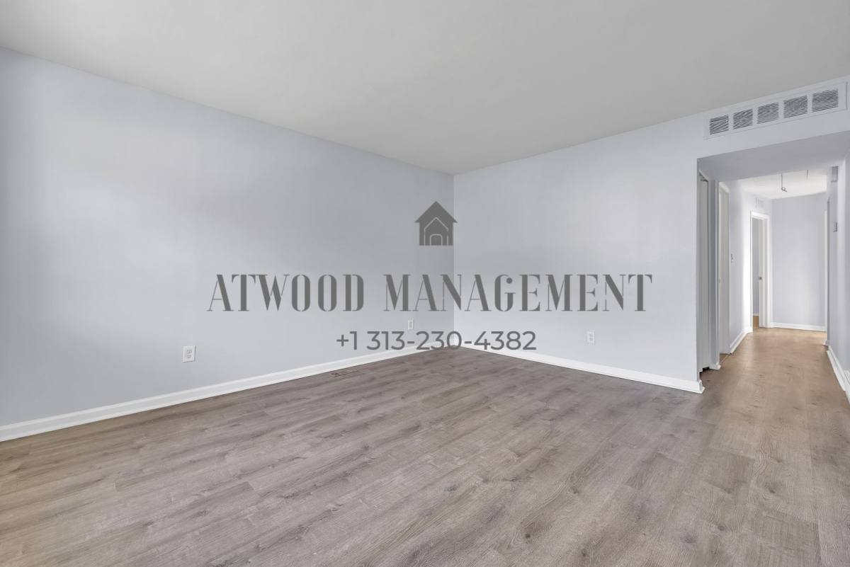 15110 Lahser Rd, Detroit, MI 48223 - House for Rent - Image 4