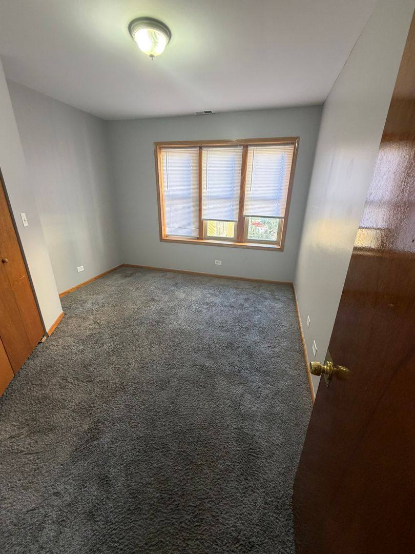 11027 S King Dr, Chicago, IL 60628 - Apartment for Rent - Image 5