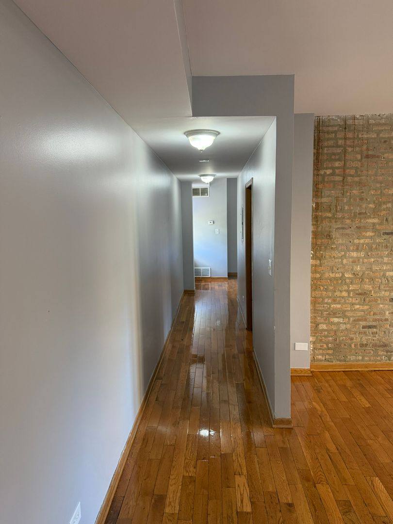 11027 S King Dr, Chicago, IL 60628 - Apartment for Rent - Image 4