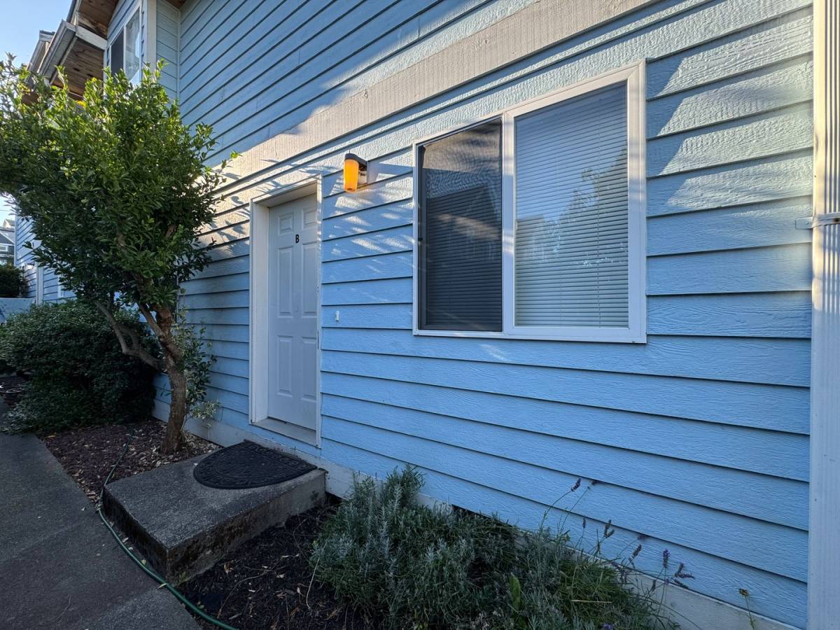 2519 Wetmore Ave, Everett, WA 98201 - Townhouse for Rent - Image 1