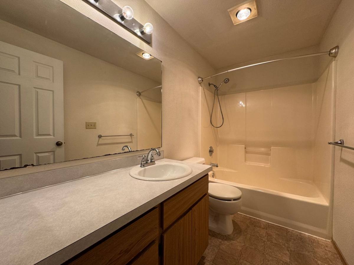 2519 Wetmore Ave, Everett, WA 98201 - Townhouse for Rent - Image 10