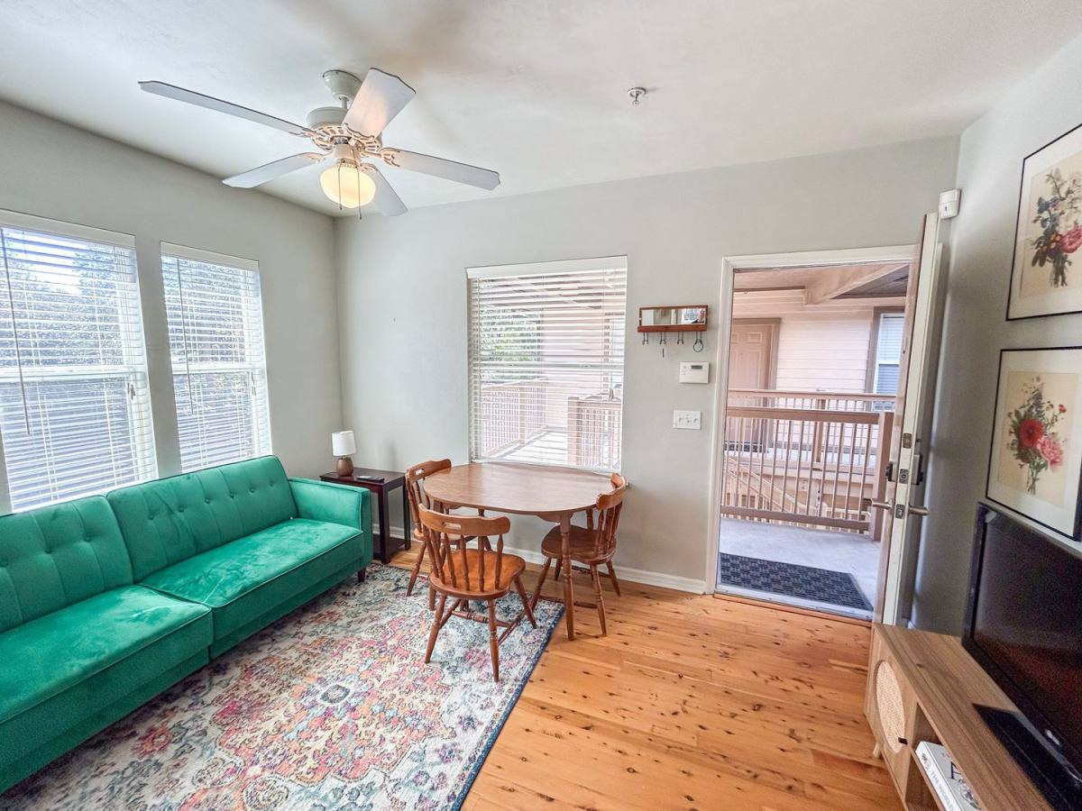 1220 SW 1st Ave #301, Gainesville, FL 32601 - Condo for Rent - Image 4