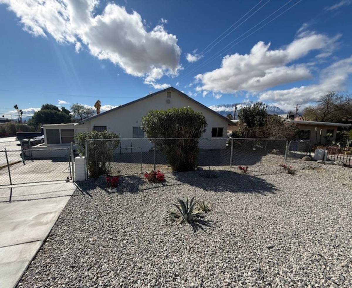 66435 Desert View, Desert Hot Springs, CA 92240 - Apartment for Rent - Image 2