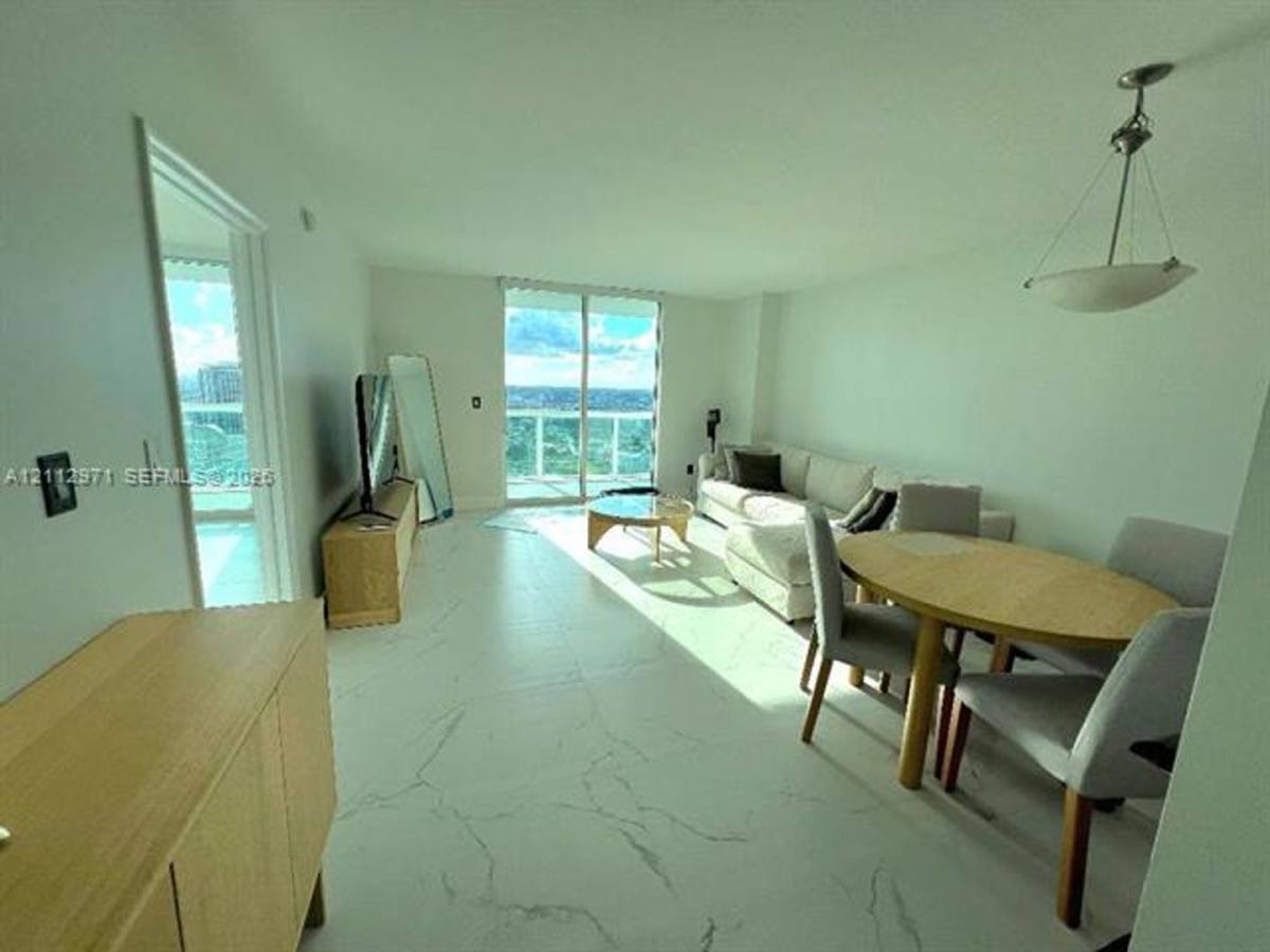 1800 N Bayshore Dr, Miami, FL 33132 - Condo for Rent - Image 5