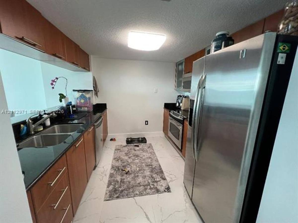 1800 N Bayshore Dr, Miami, FL 33132 - Condo for Rent - Image 1