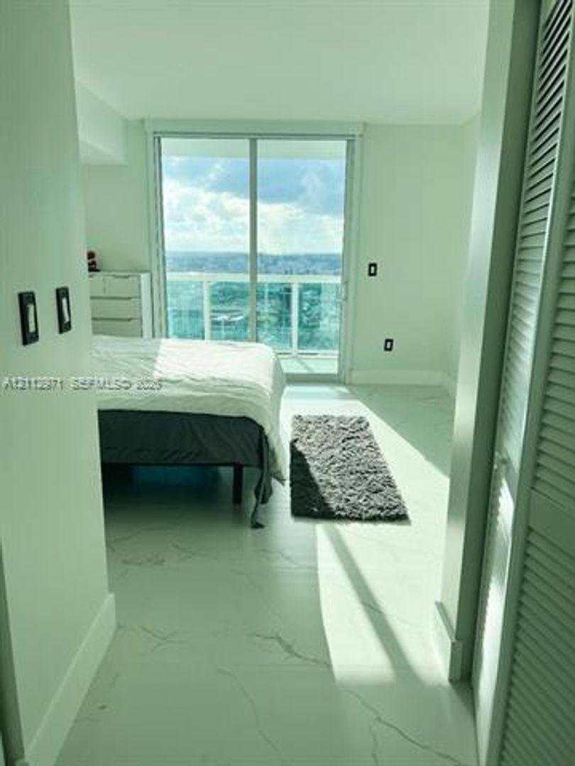 1800 N Bayshore Dr, Miami, FL 33132 - Condo for Rent - Image 6