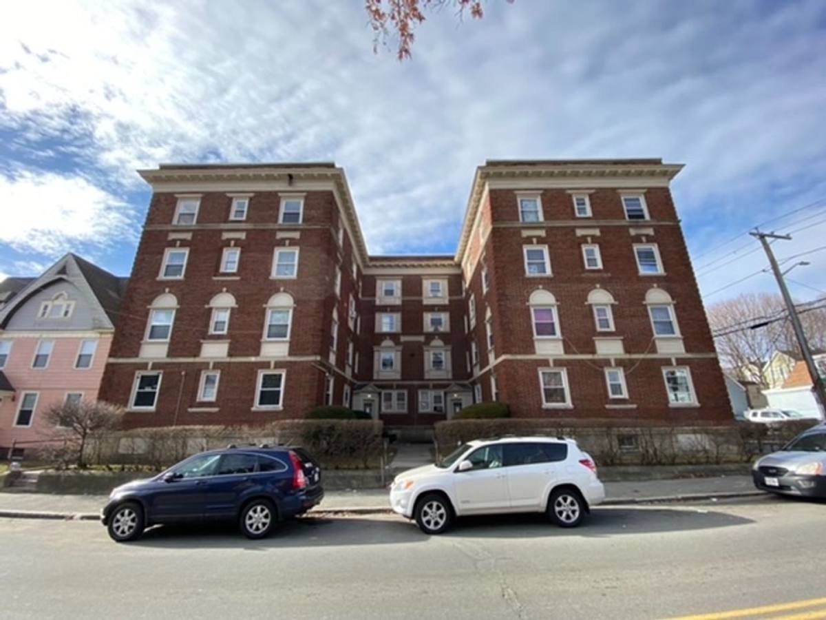 196-198 Jackson St, Lawrence, MA 01841 - Apartment for Rent - Image 6