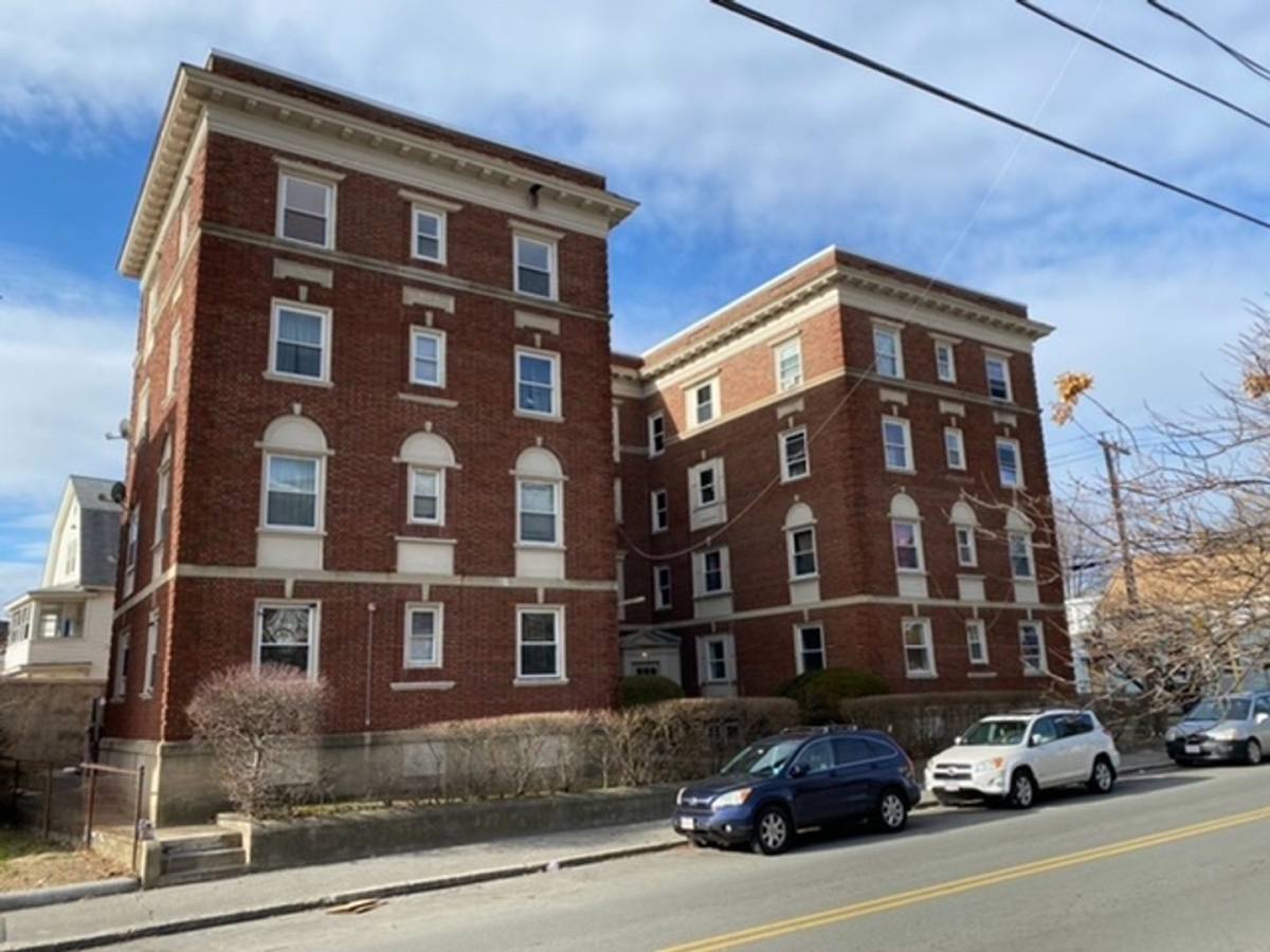 196-198 Jackson St, Lawrence, MA 01841 - Apartment for Rent - Image 5
