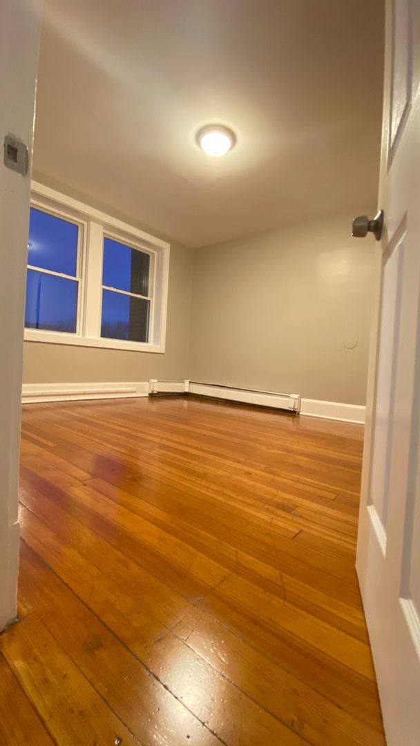 196-198 Jackson St, Lawrence, MA 01841 - Apartment for Rent - Image 2