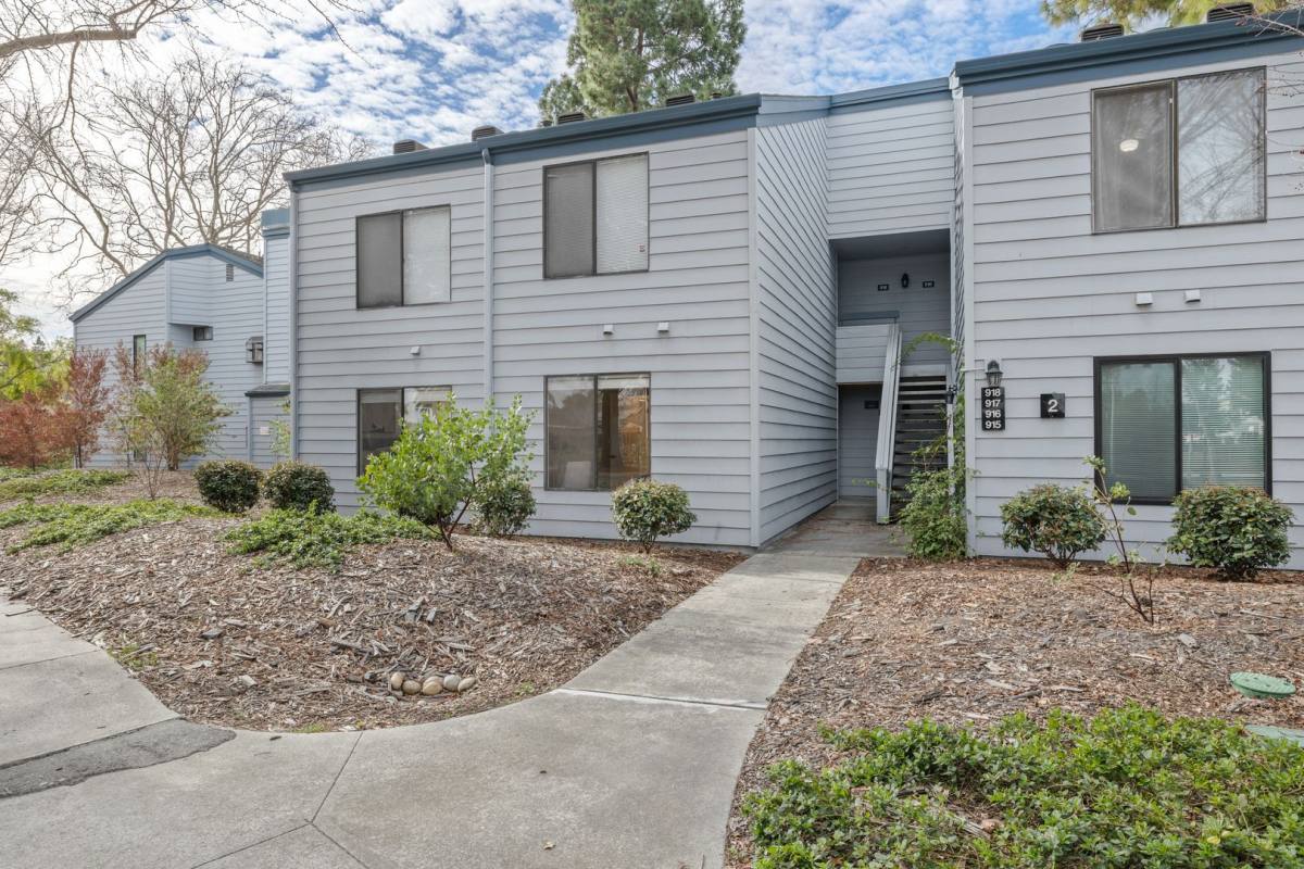905 W Middlefield Rd #917, Mountain View, CA 94043 - Apartment for Rent - Image 2