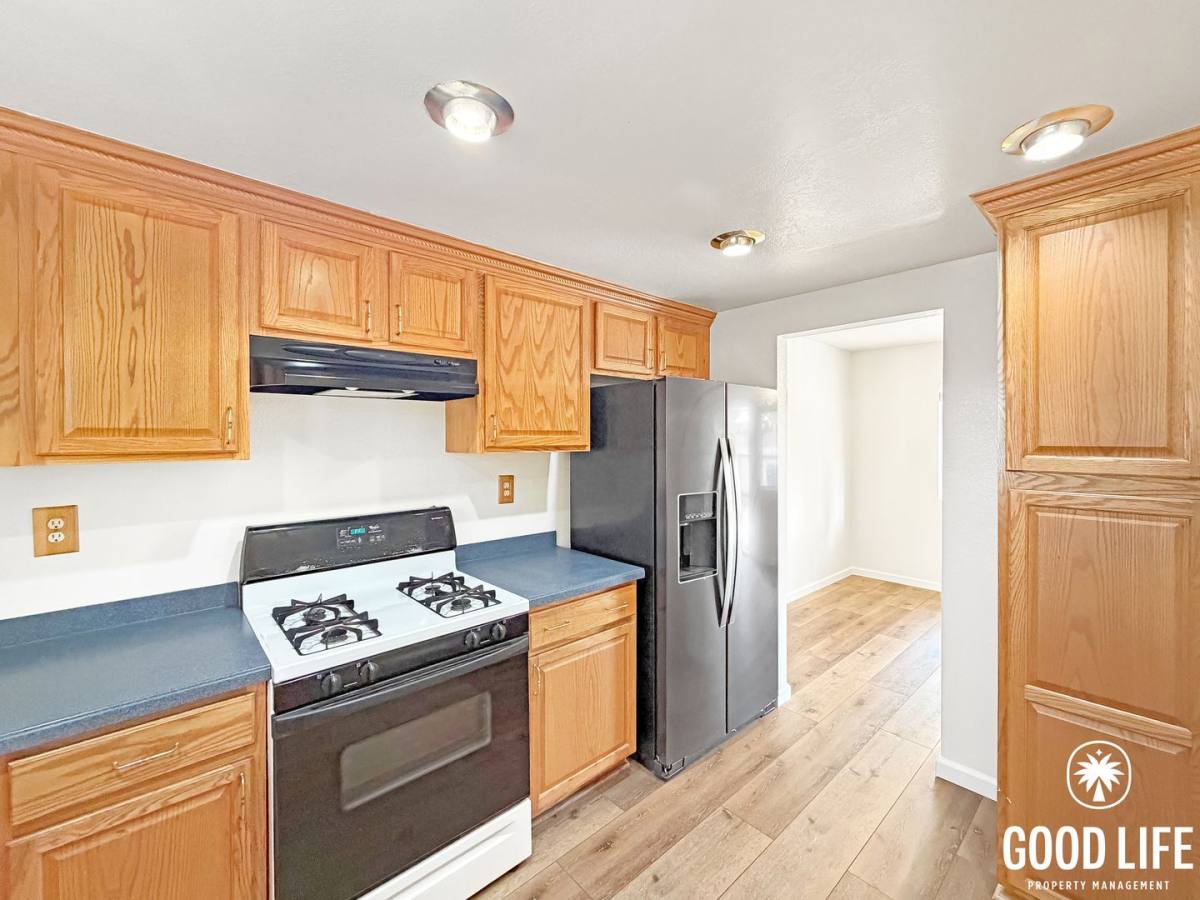 1496 Chaparral Way, Oceanside, CA 92057 - Townhouse for Rent - Image 5