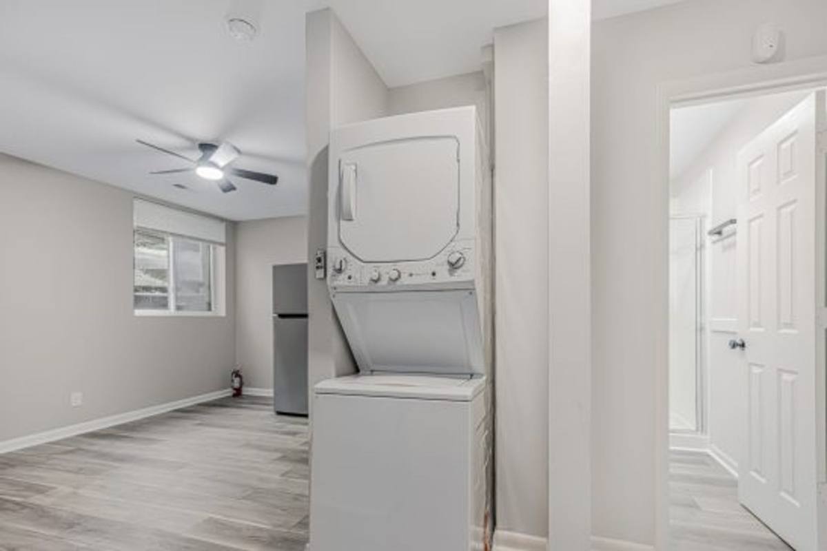 201 Howell St #200D, Chapel Hill, NC 27514 - Apartment for Rent - Image 2