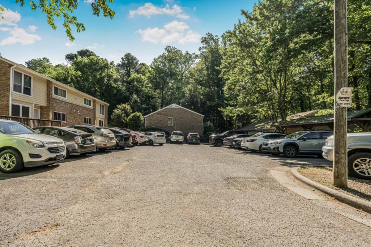 201 Howell St #200D, Chapel Hill, NC 27514 - Apartment for Rent - Image 7