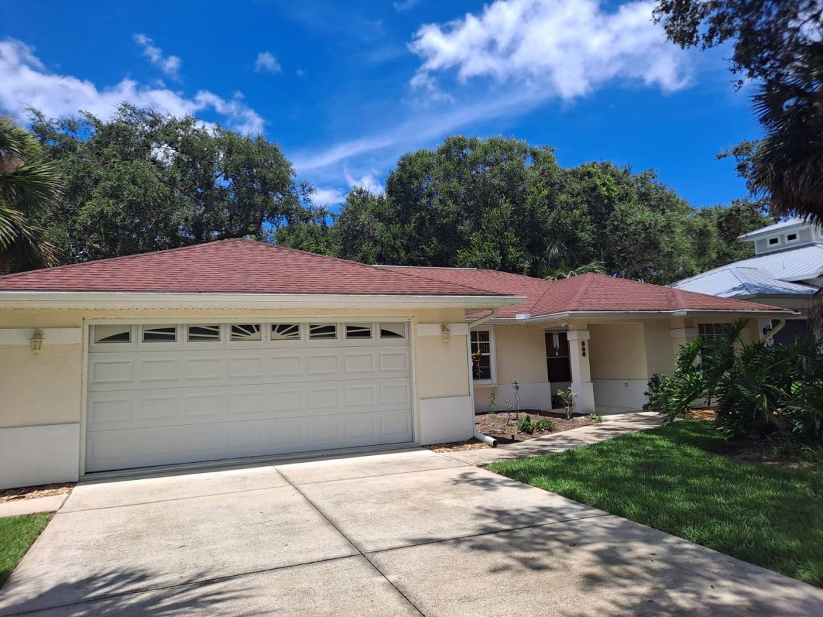 806 E 8th Ave, New Smyrna Beach, FL 32169 - House for Rent - Image 2