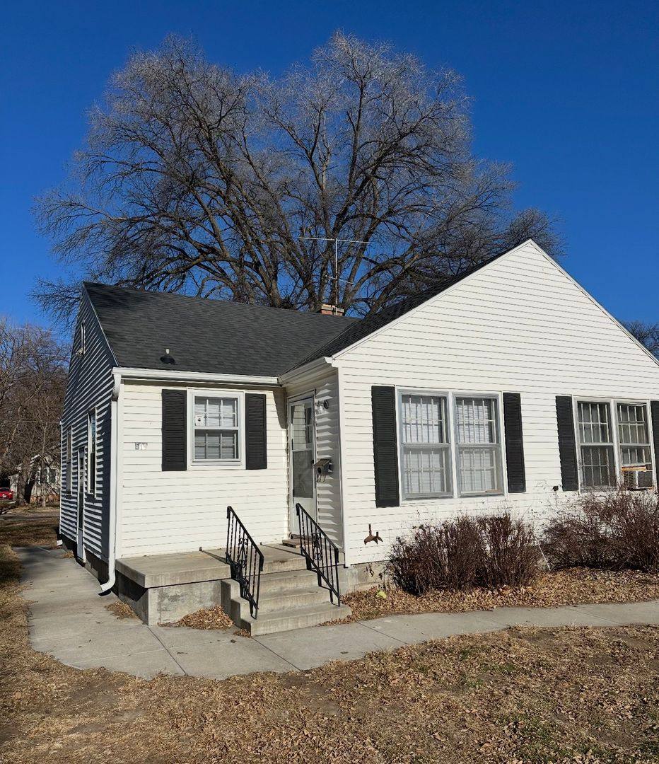 612 - 614 W, Grand Island, NE 68801 - Apartment for Rent