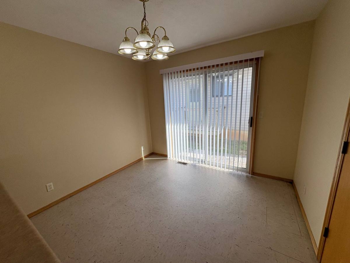 3757 W Montclair, Springfield, MO 65807 - Apartment for Rent - Image 5