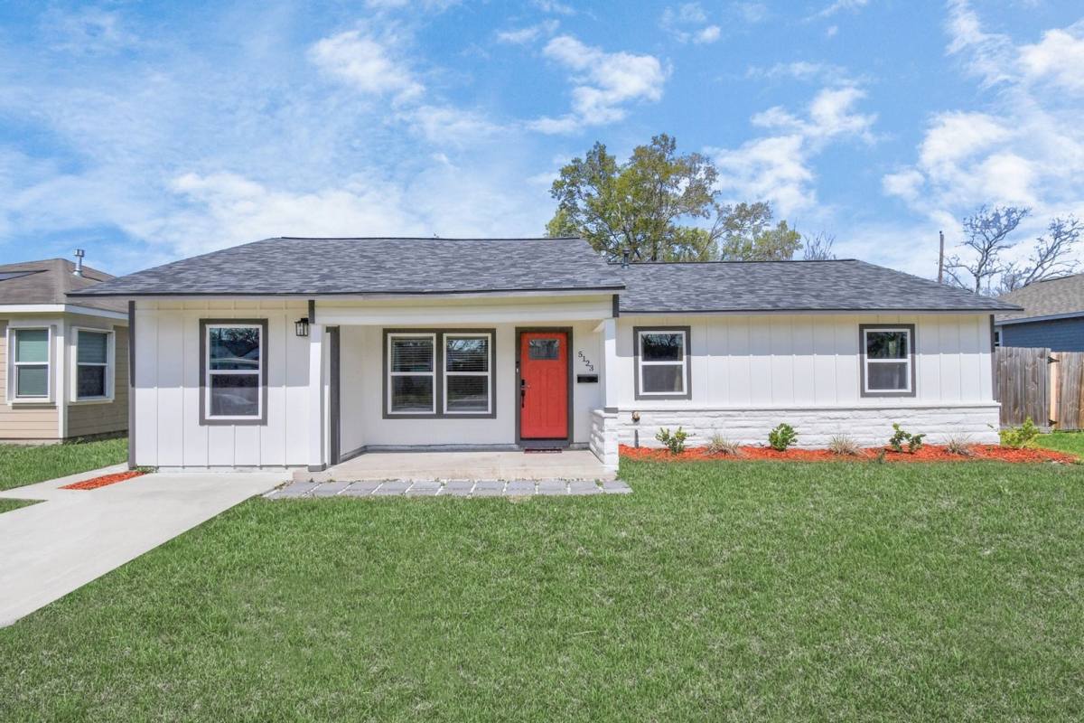 House for rent at 5123 Dewberry St, Houston, TX 77021