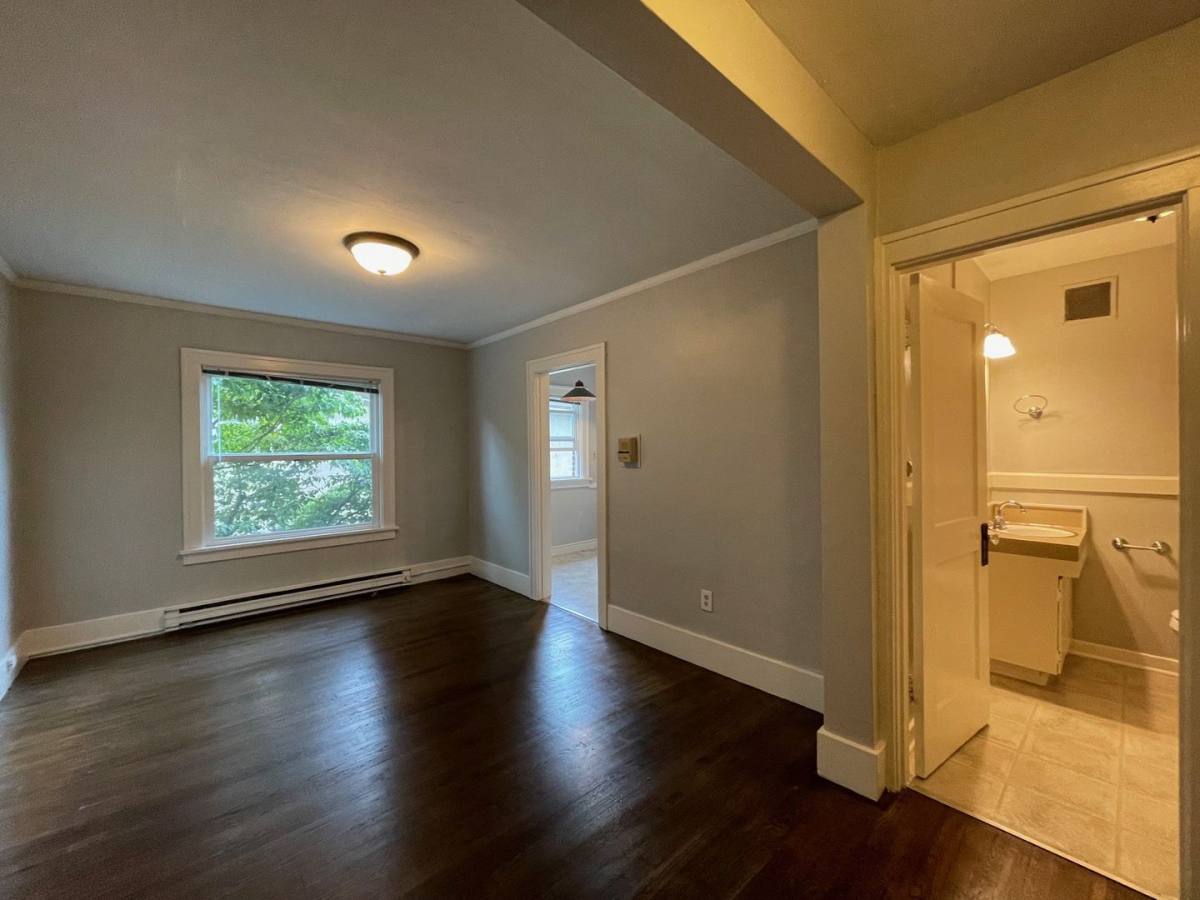 Roxborough, 1720 E Denny Way, Seattle, WA 98122 - Apartment for Rent - Image 4