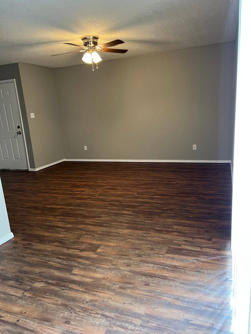 Aspen Grove, 1919 E 18th, Texarkana, AR 71854 - Apartment for Rent
