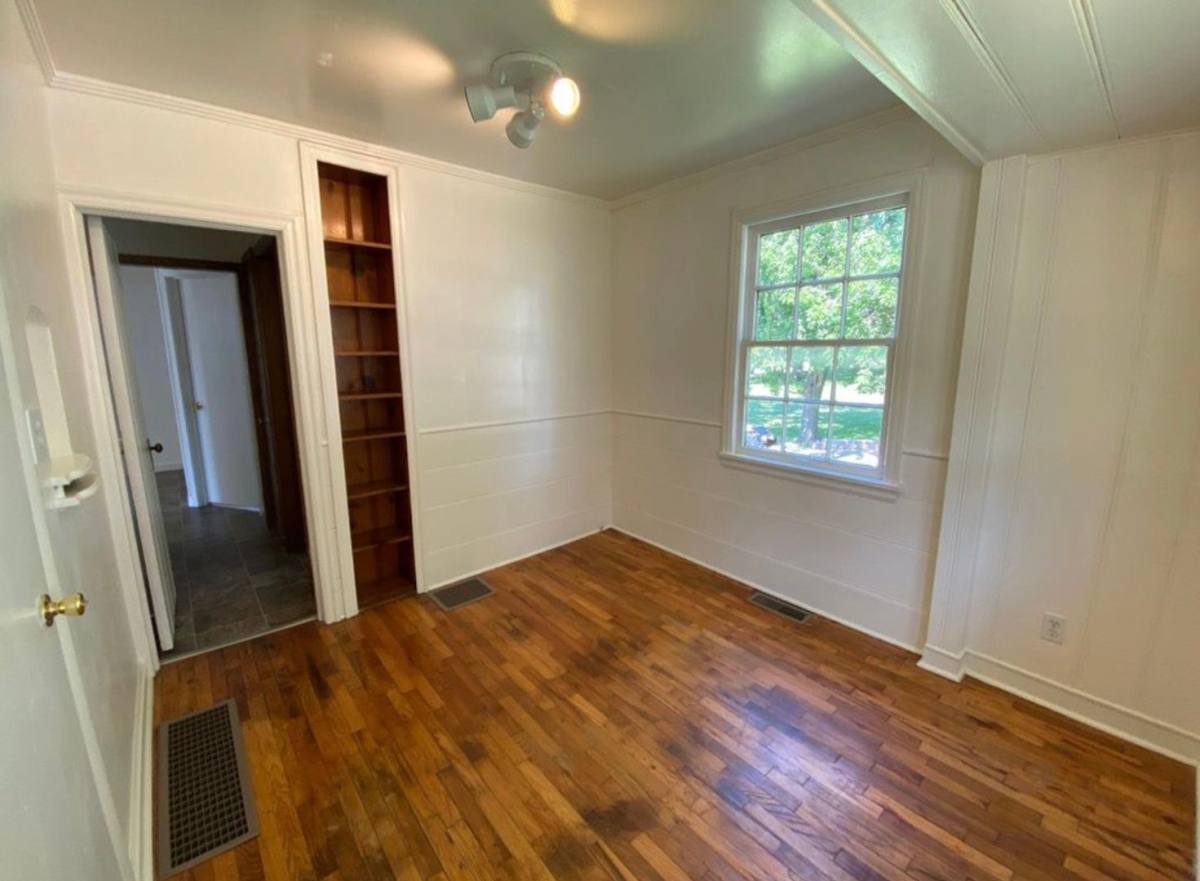 502 W Wall, Kirksville, MO 63501 - House for Rent - Image 2