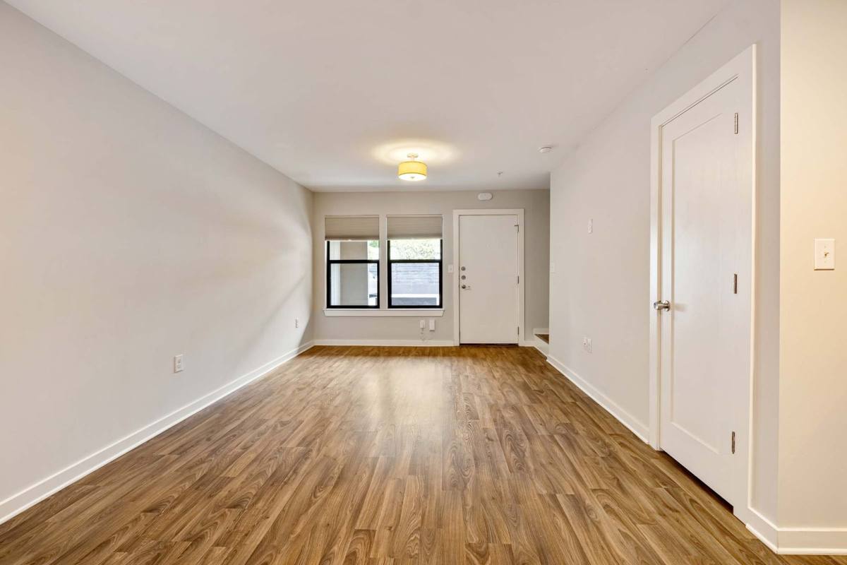 924 E 51st St #121, Austin, TX 78751 - Townhouse for Rent - Image 6