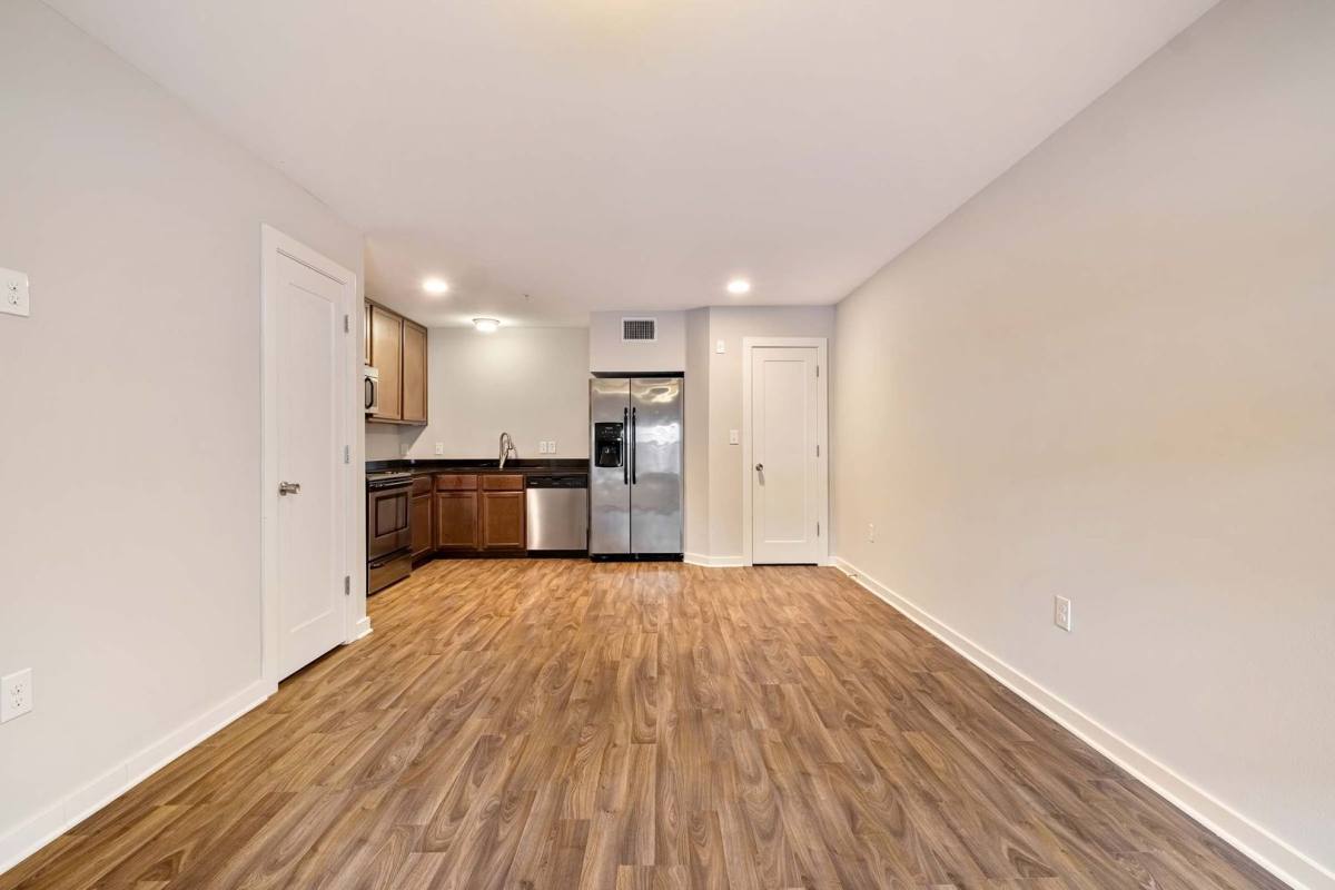 924 E 51st St #121, Austin, TX 78751 - Townhouse for Rent - Image 3