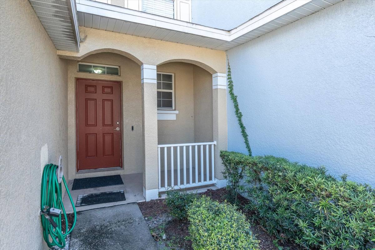 9907 Carlsdale Dr, Riverview, FL 33578 - Townhouse for Rent - Image 2