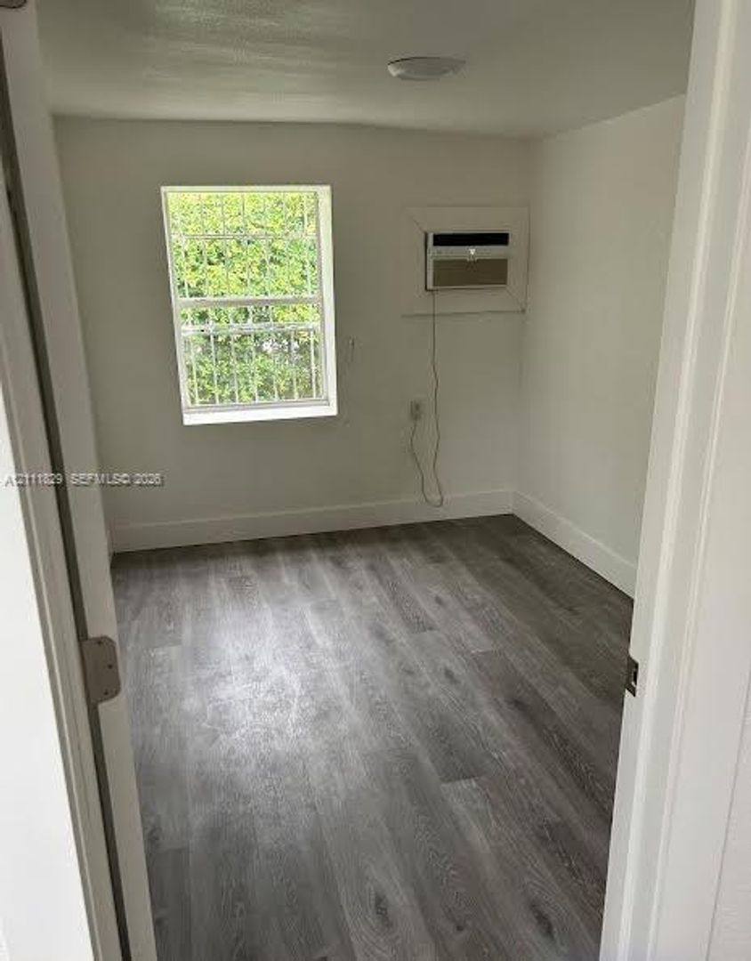 8298 NW 14th Place, Miami, FL 33147 - House for Rent - Image 7