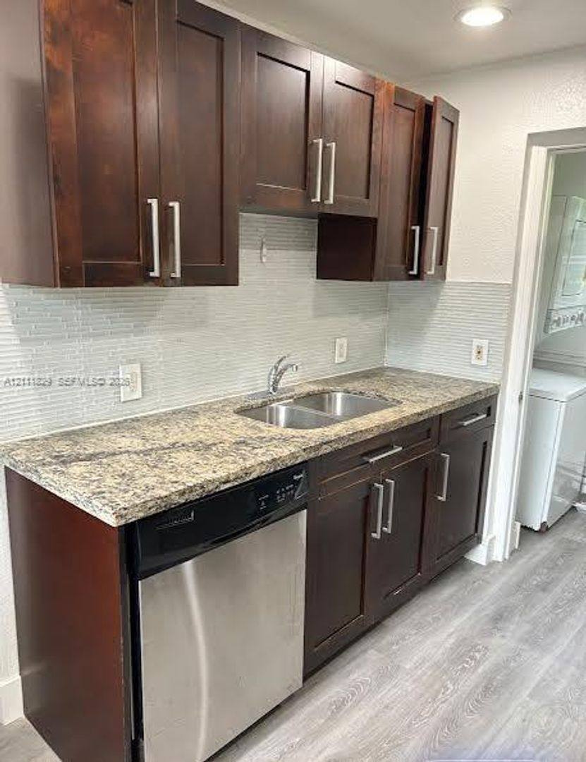 8298 NW 14th Place, Miami, FL 33147 - House for Rent