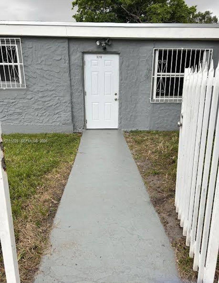 8298 NW 14th Place, Miami, FL 33147 - House for Rent - Image 5
